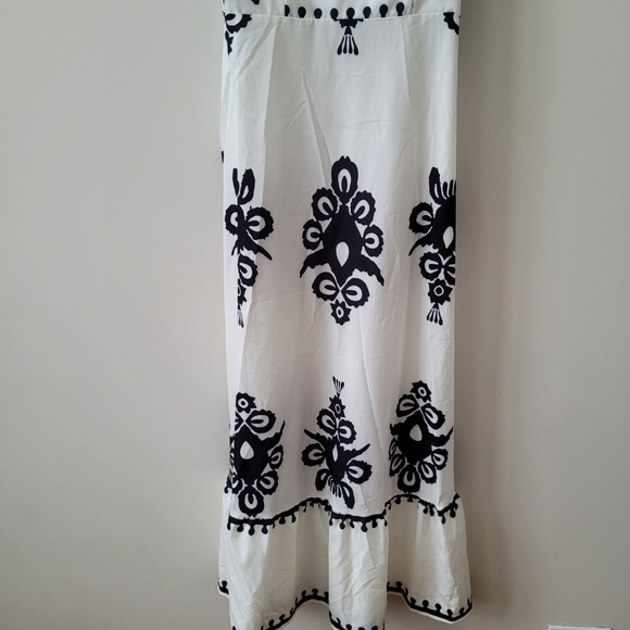 Feminine Black and White Damask Pattern Dress Bow Tie Straps Size Medium - Picture 3 of 7